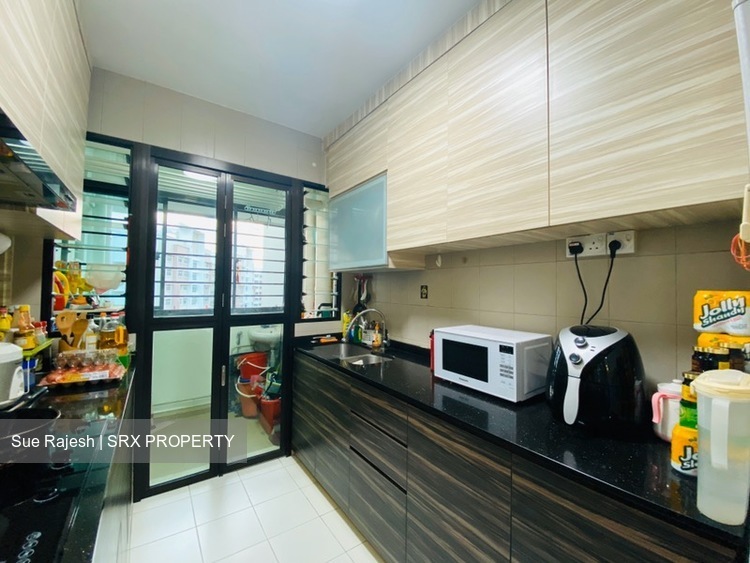 Blk 335B Yishun Street 31 (Yishun), HDB 4 Rooms #221278201